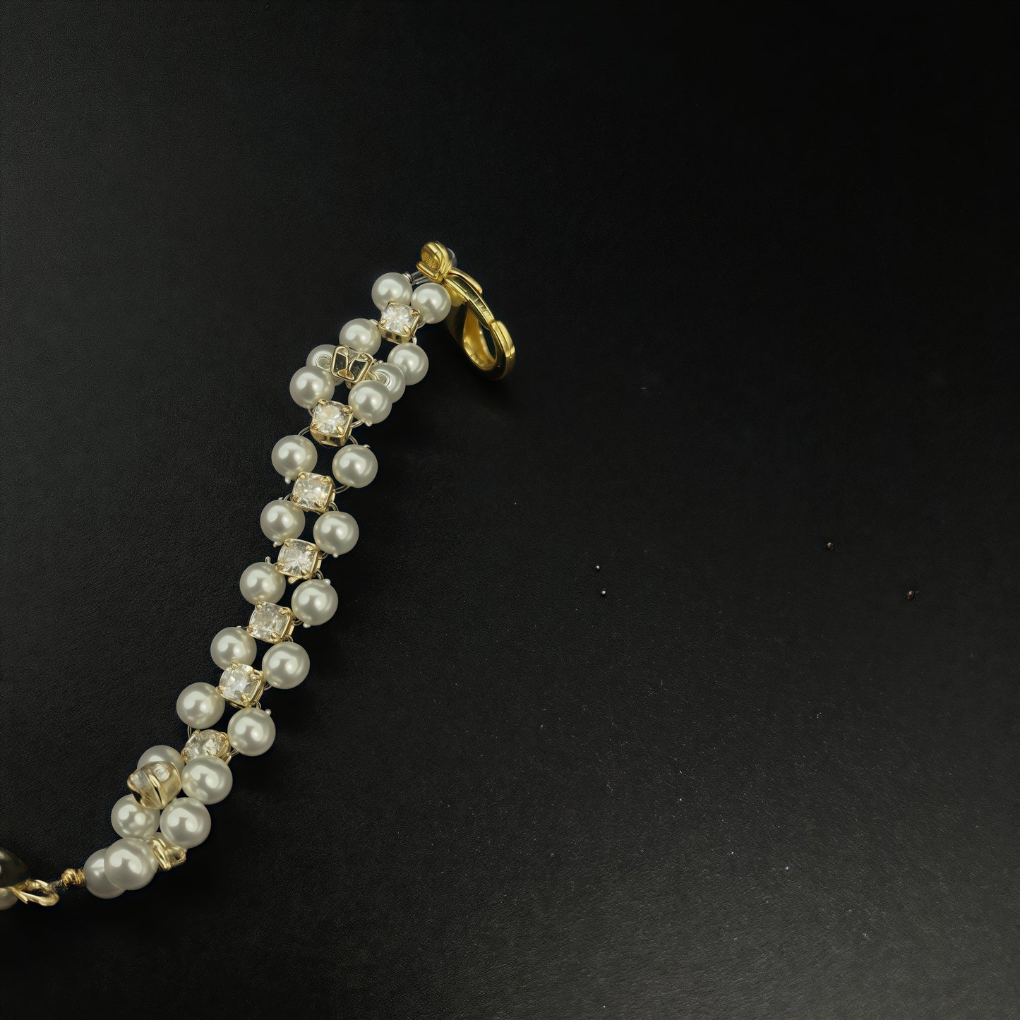 Handcrafted Elegant Infinity Pearl Bracelet