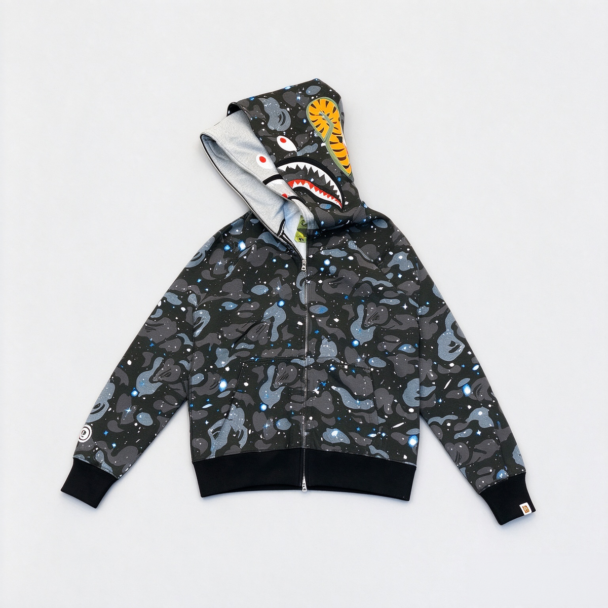 Shark Camo Zip-Up Hoodie – Streetwear Graphic Hoodie with Full Print Design 🦈🔥