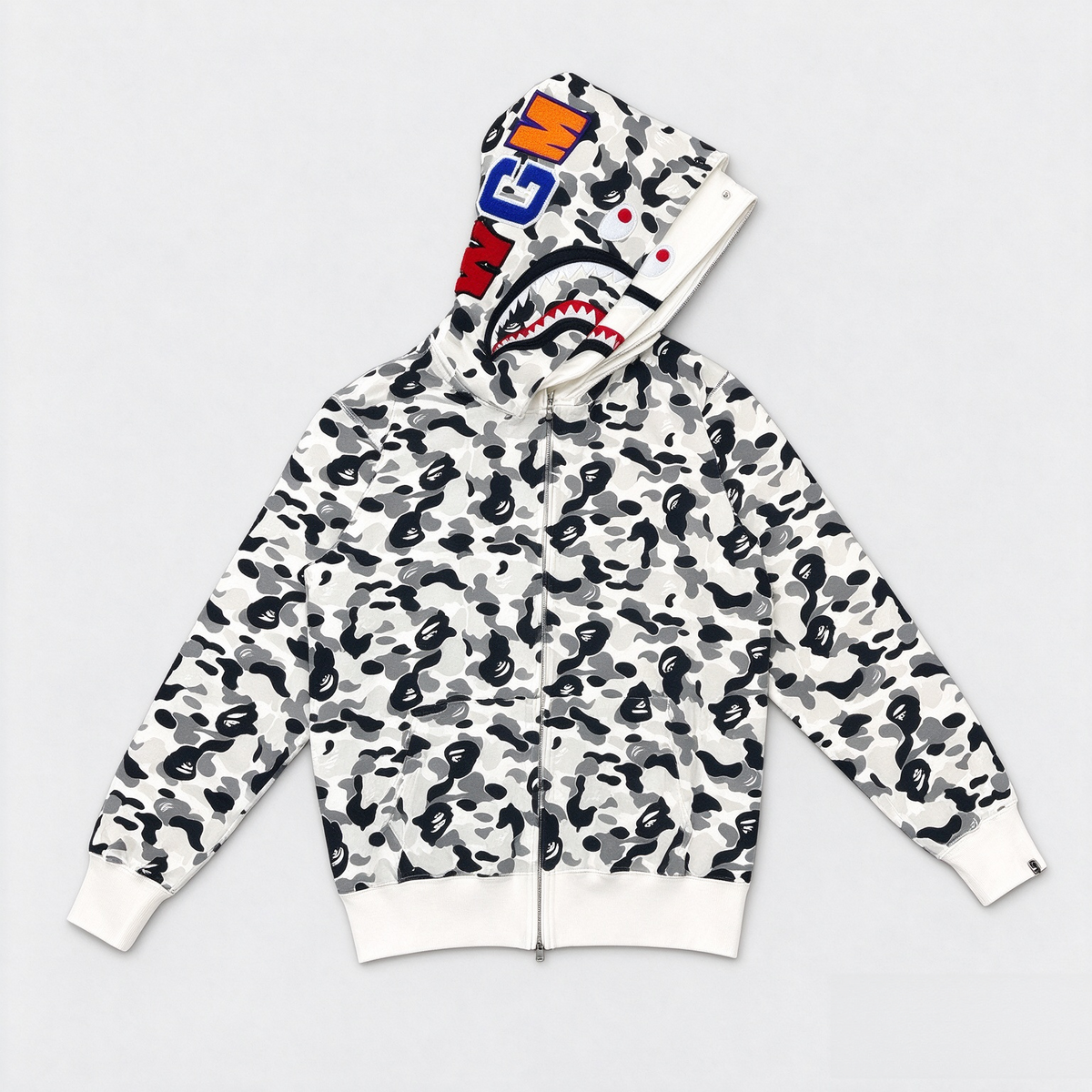 Shark Camo Zip-Up Hoodie – Streetwear Graphic Hoodie with Full Print Design 🦈🔥
