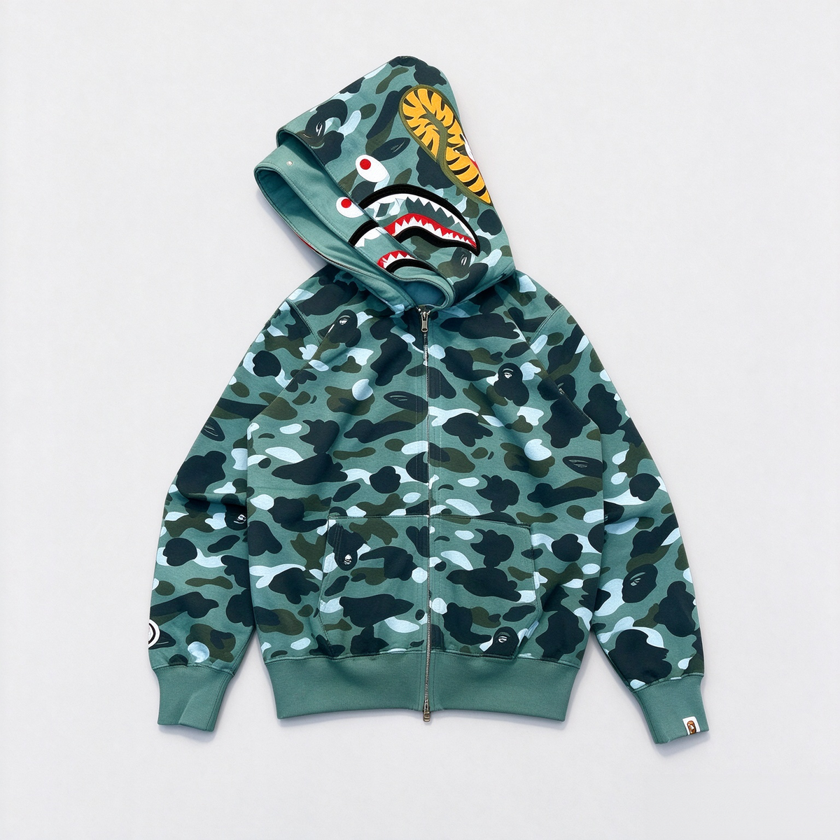 Shark Camo Zip-Up Hoodie – Streetwear Graphic Hoodie with Full Print Design 🦈🔥