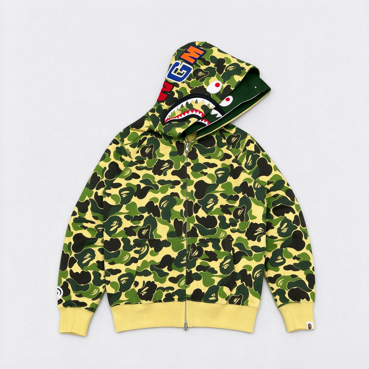 Shark Camo Zip-Up Hoodie – Streetwear Graphic Hoodie with Full Print Design 🦈🔥