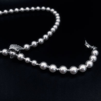 Unique Elegant Simulated Pearl Necklace with Snake Head Clasp
