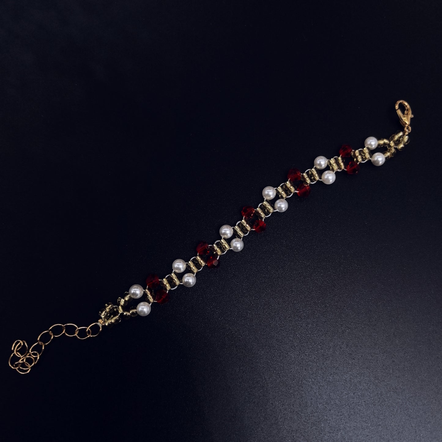Chic Red Crystal and Pearl Bracelet