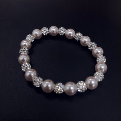 Pearl and Crystal Stretch Bracelet - A Perfect Blend of Classic and Glamour