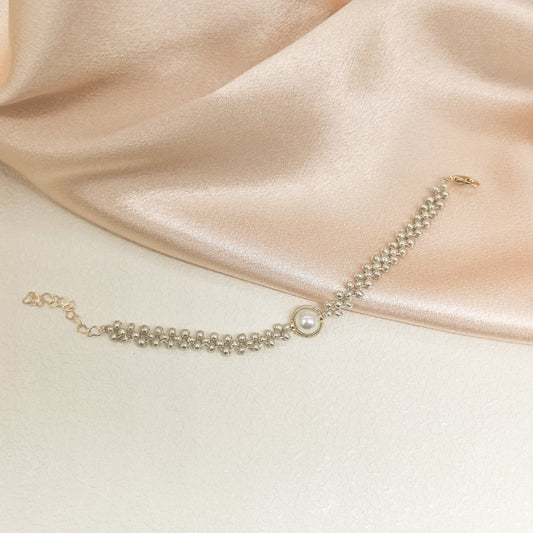 Elegant Handcrafted Pearl and Bead Bracelet