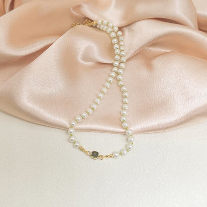 Elegant Pearl Necklace with Green Crystal Accent