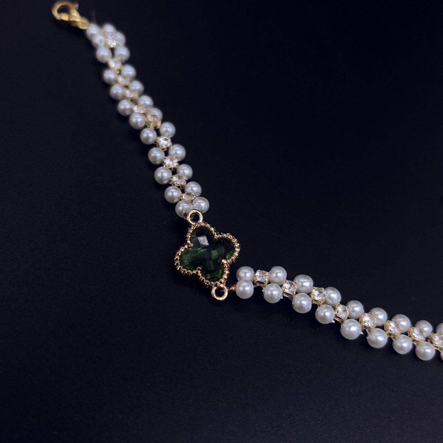 Charming Pearl Bracelet with Gold Clover Charm