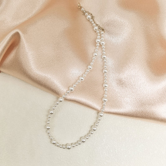 Handmake Elegant Pearl Necklace - Timeless Elegance for Every Occasion