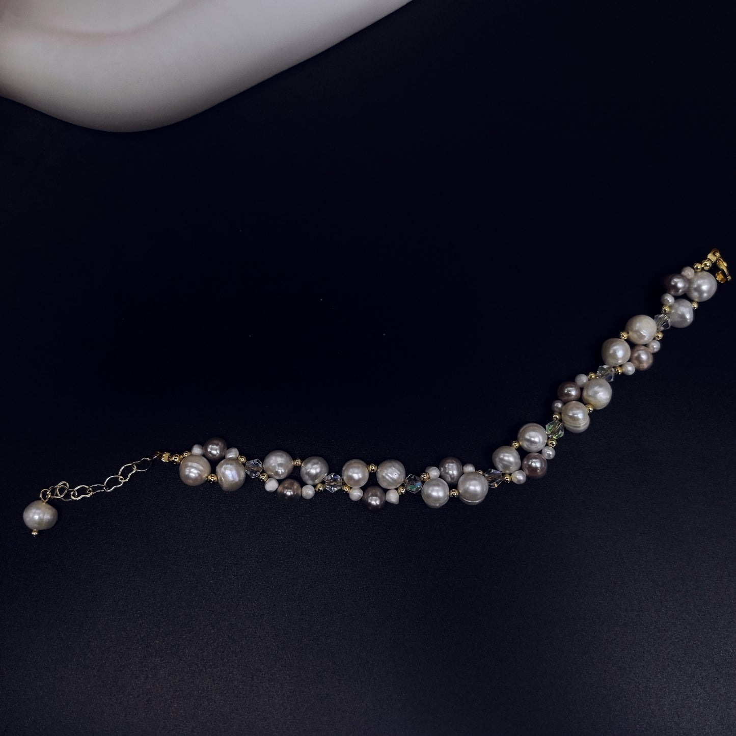 Elegant Handcrafted Pearl and Crystal Bracelet