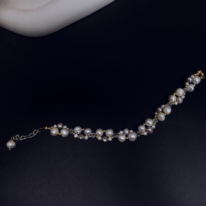 Elegant Handcrafted Pearl and Crystal Bracelet