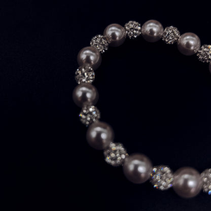 Pearl and Crystal Stretch Bracelet - A Perfect Blend of Classic and Glamour