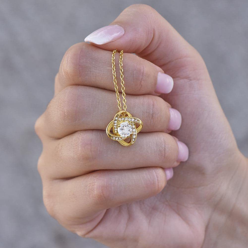 Four-Leaf Clover Necklace - A Sparkling Gift for Mother's Day