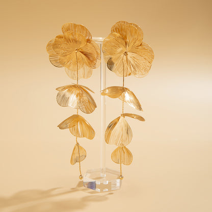 Handcrafted Copper Elegant Cascading Ginkgo Leaves Earrings