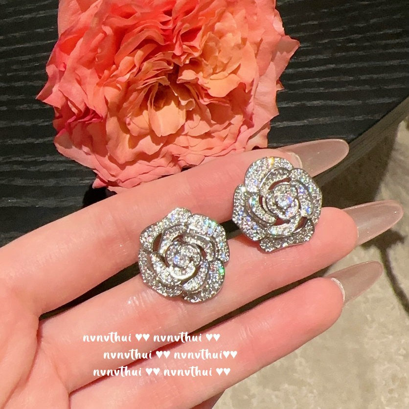 Handcrafted Sparkling Rose Flower Jewelry Set - Necklace, Ring, and Earrings