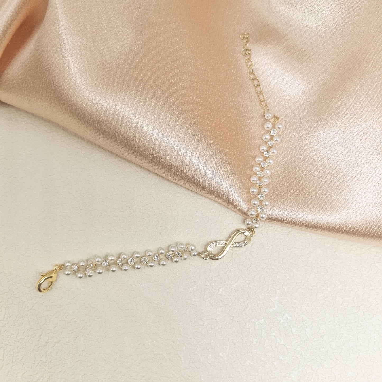 Handcrafted Elegant Infinity Pearl Bracelet