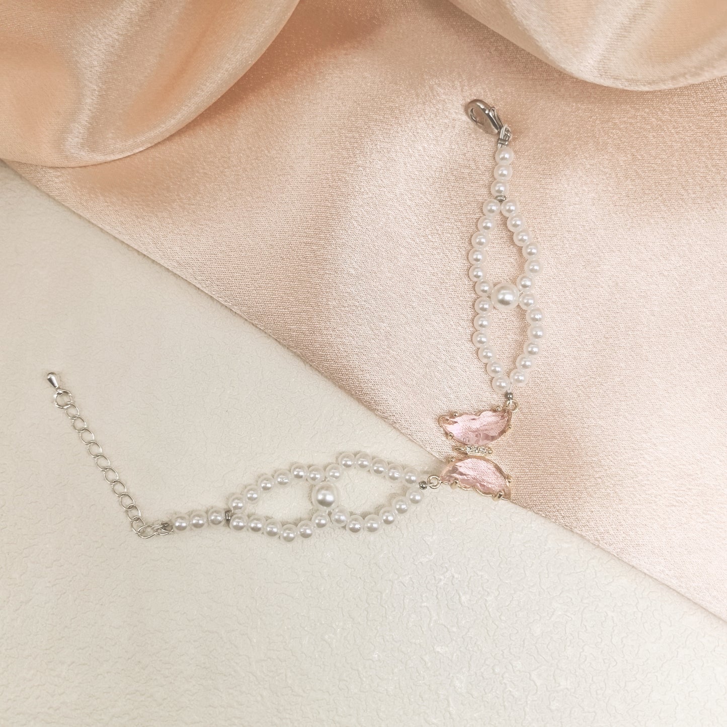 Elegant Artificial Pearl Butterfly Bracelet - Handcrafted Jewelry for Everyday Elegance