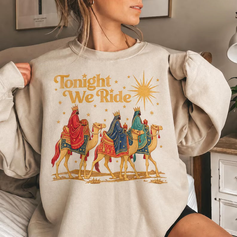 🐪 A Unique Sweatshirt Hoodie Tee for Free Spirits! 🌙