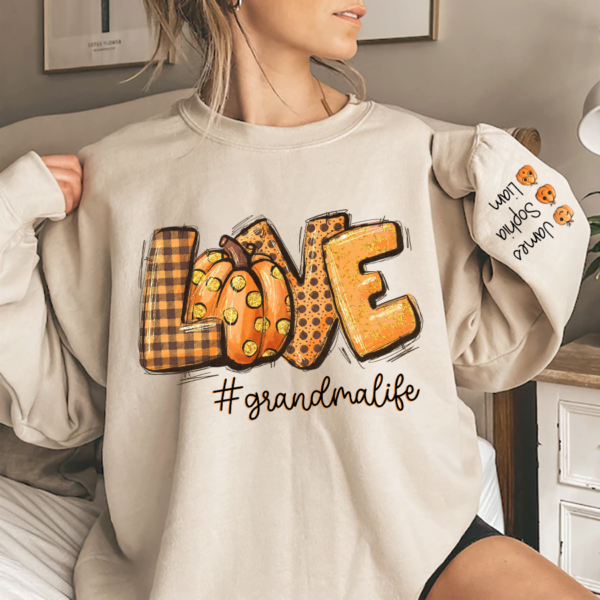 Love Pumpkin Fall Autumn. Grandma Life And Grandkids Sweatshirt. Grandma Autumn Gift TH Sweatshirt