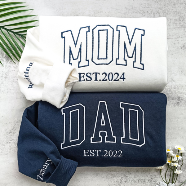 Custom Mom/Dad Embroidered Crewneck Sweatshirt With Kids Names. New Dad Embroidered Sweatshirt