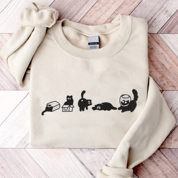 Lovely Black Cat Embroidered Sweatshirt.Embroidered Cat Sweatshirt