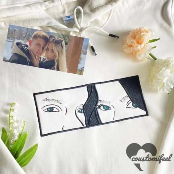 Art Eyes Embroidered Sweatshirt