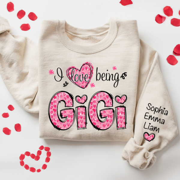 I Love Being Gigi Pink Leopard Heart With Kids Sweatshirt