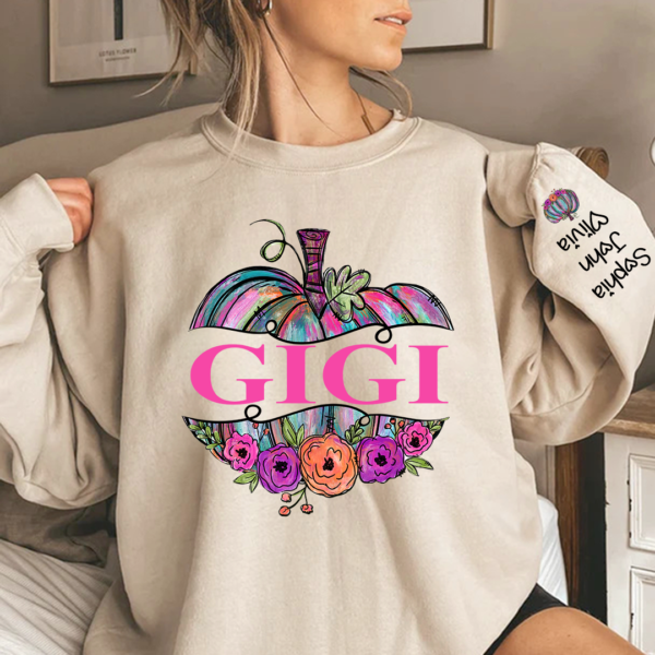 Personalized Gigi Painted Pumpkin And Grandkids Autumn Sweatshirt