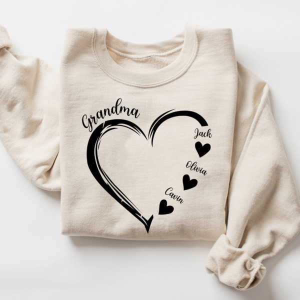 Personalized Grandma Heart Sweatshirt. Custom Grandma. Mimi. Nana. Gigi Heart With Grandkids Names Sweatshirt