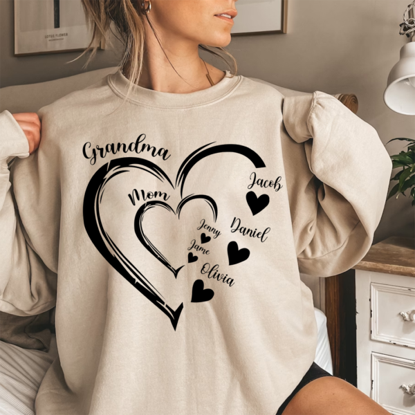 Heart Mom Grandma And Kids Personalized CTH01